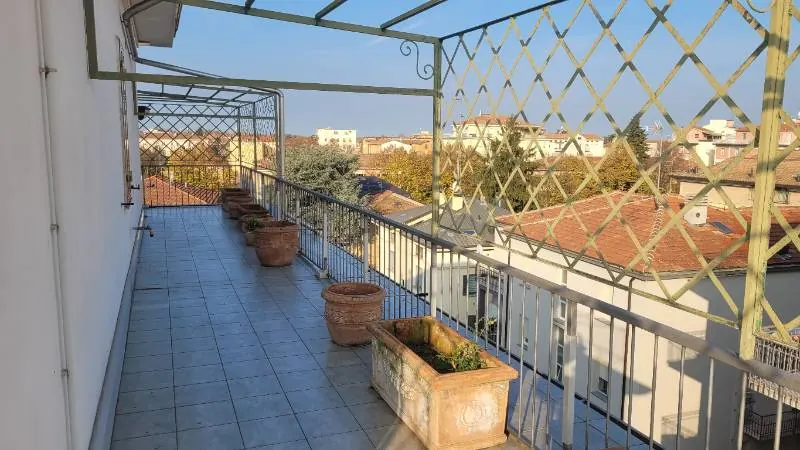 Attico Sei Vani Vista Parco Ducale - Foto 2